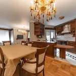Villa Favorite