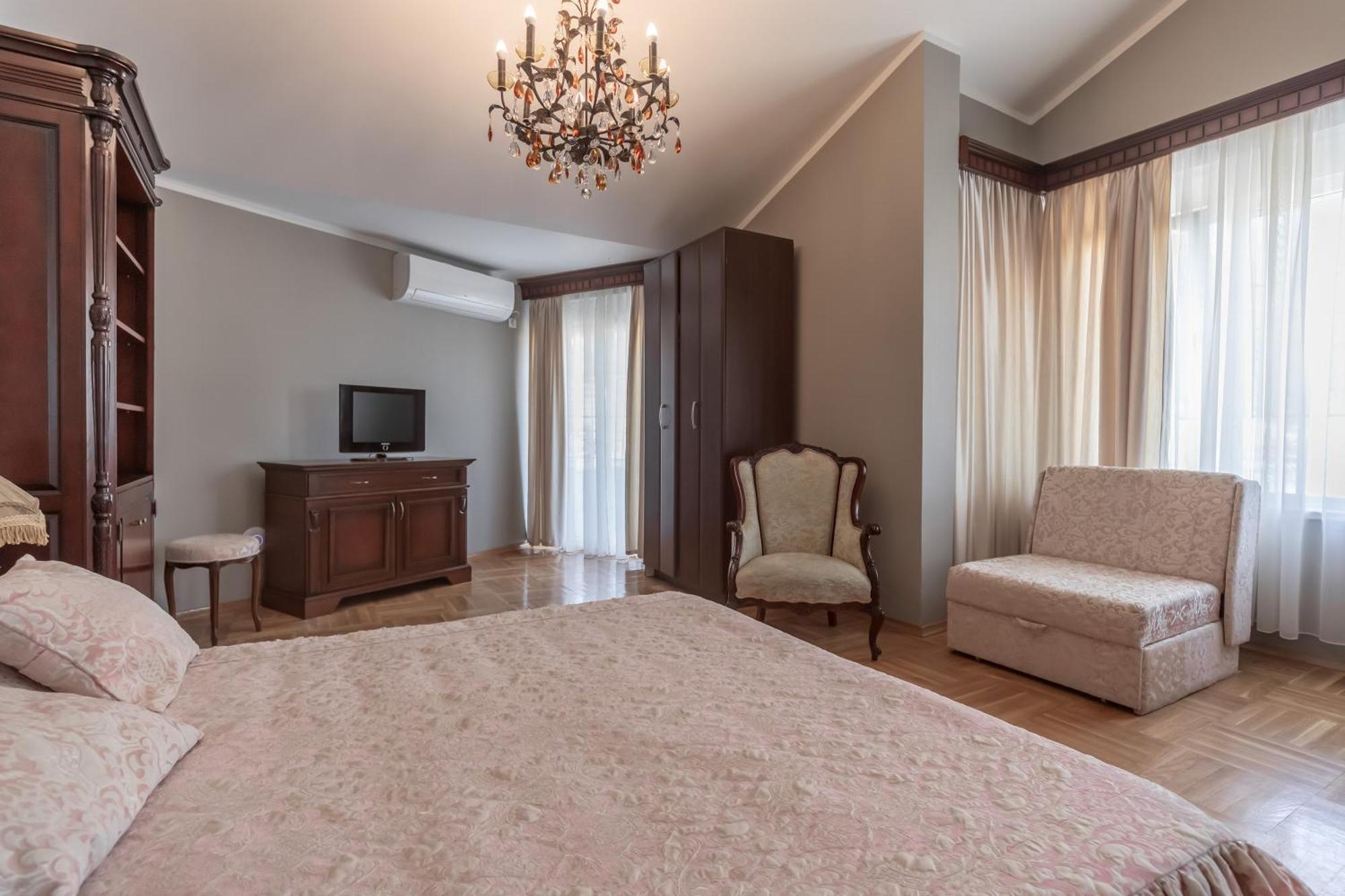 Favorite Aparthotel